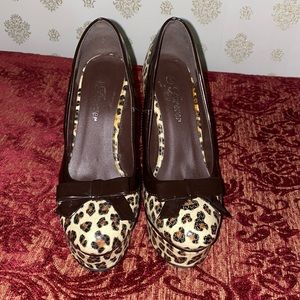 ♥️🤎♥️.  5in Platform high heels